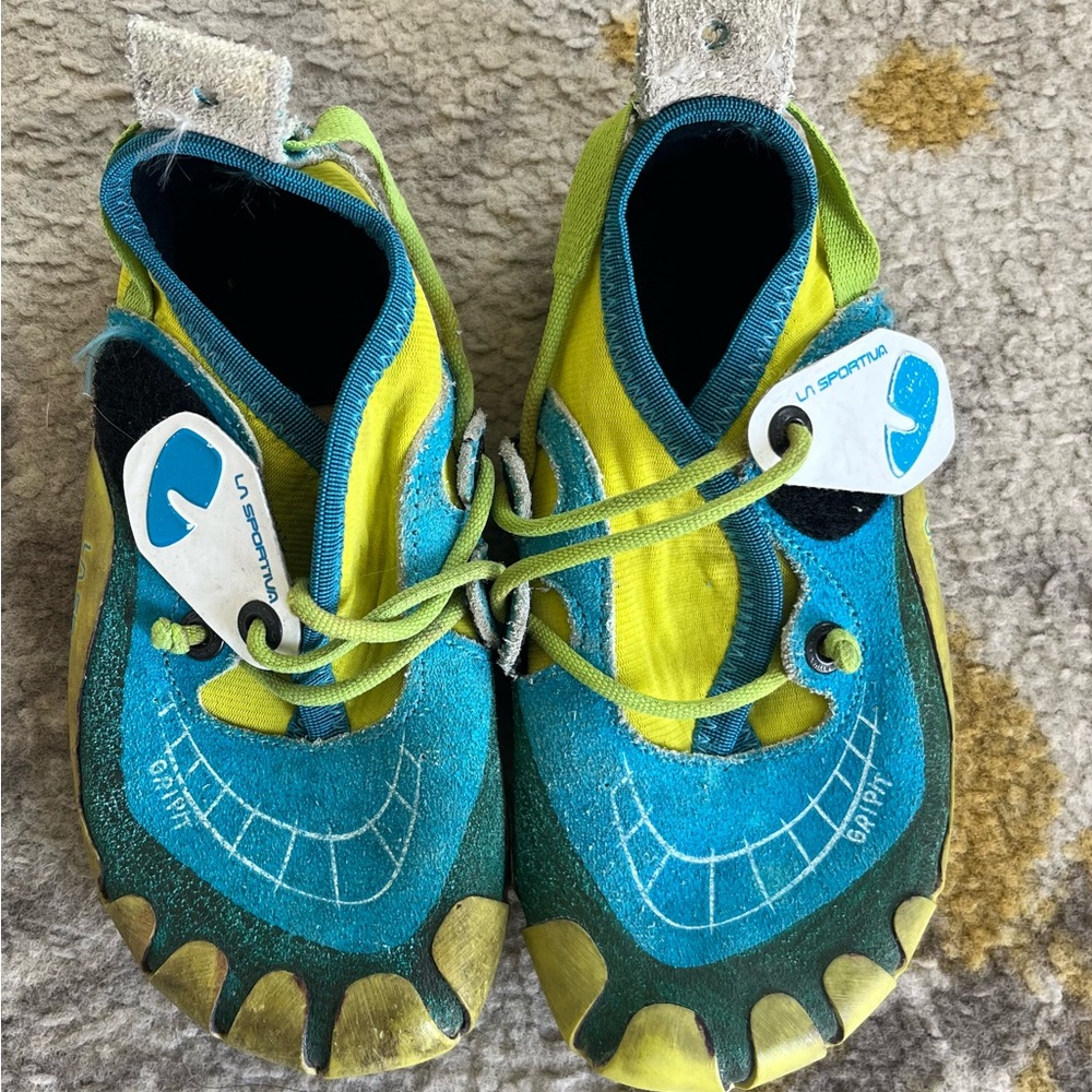 LaSportiva kids climbing shoes